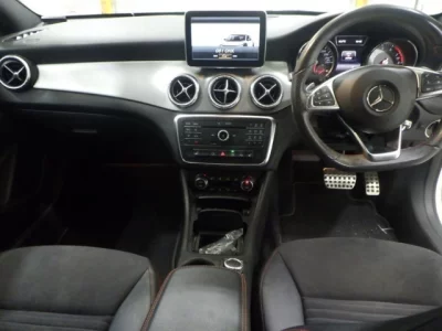 Mercedes-Benz CLA CLASS