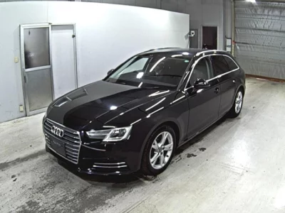 Audi A4  с аукциона в Японии