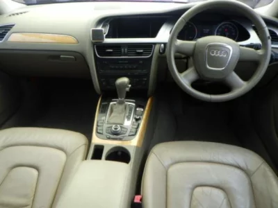 Audi A4  с аукциона в Японии