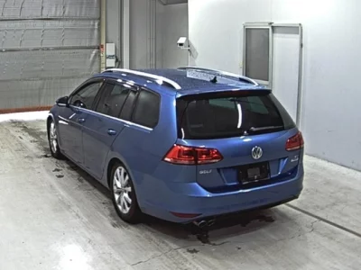 Volkswagen GOLF VARIANT