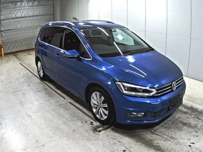 Volkswagen GOLF TOURAN