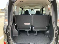 Toyota VOXY лот № 70195 оценка R  с аукциона в Японии 9