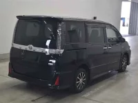 Toyota VOXY лот № 70195 оценка R  с аукциона в Японии 4