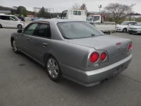 Nissan SKYLINE лот № 1842 оценка R  с аукциона в Японии 1