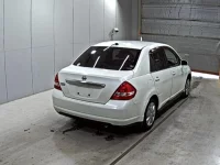 Nissan TIIDA LATIO лот № 9300 оценка 3.5  с аукциона в Японии 4