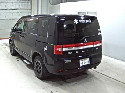 Mitsubishi DELICA D5