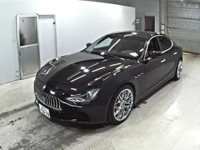 Maserati GHIBLI  с аукциона в Японии