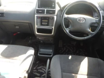 Toyota GAIA  с аукциона в Японии