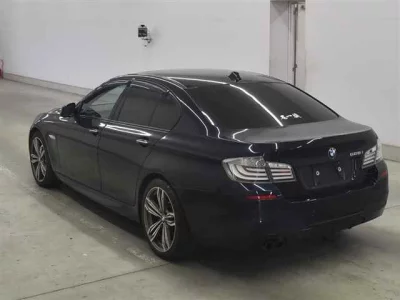 BMW 5-Series  с аукциона в Японии