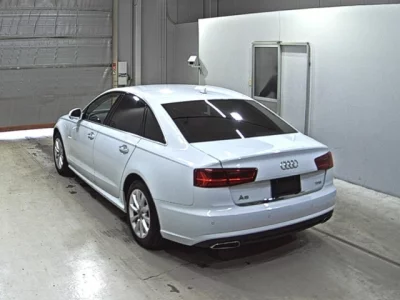 Audi A6  с аукциона в Японии