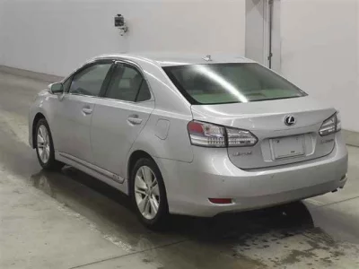 Lexus HS  с аукциона в Японии