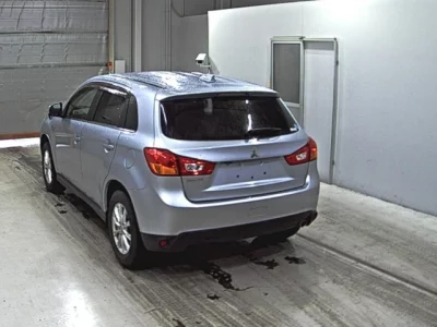 Mitsubishi RVR