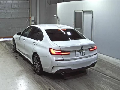 BMW 3-Series  с аукциона в Японии