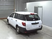 Mitsubishi LANCER VAN лот № 2228 оценка 3.5  с аукциона в Японии 1