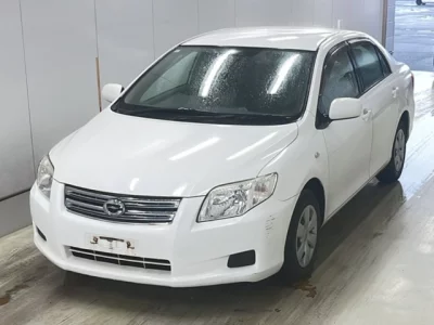 Toyota COROLLA AXIO  с аукциона в Японии
