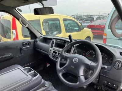 Nissan CARAVAN VAN  с аукциона в Японии