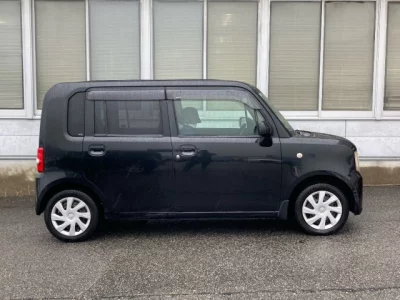 Toyota PIXIS SPACE  с аукциона в Японии