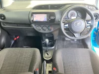 Toyota VITZ лот № 3090 оценка R  с аукциона в Японии 3