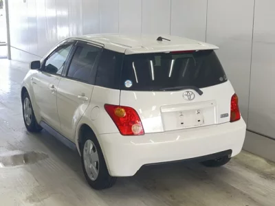 Toyota IST