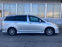 Toyota WISH лот № 3084 оценка R  с аукциона в Японии 2