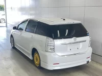 Toyota WISH лот № 3094 оценка R  с аукциона в Японии 1