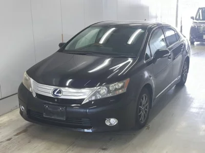 Lexus HS  с аукциона в Японии