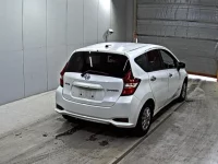 Nissan NOTE лот № 2286 оценка 4  с аукциона в Японии 4