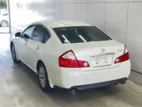 Nissan FUGA лот № 2040 оценка 4  с аукциона в Японии 1