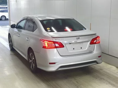 Nissan SYLPHY