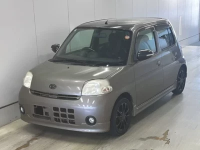 Daihatsu Esse