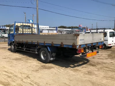 Isuzu Juston