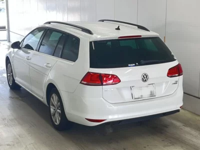 Volkswagen GOLF VARIANT