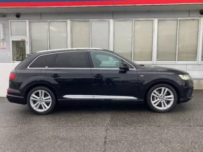 Audi Q7  с аукциона в Японии