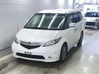 Honda ELYSION  с аукциона в Японии