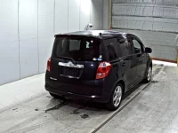 Toyota RACTIS лот № 9544 оценка 3.5  с аукциона в Японии 4