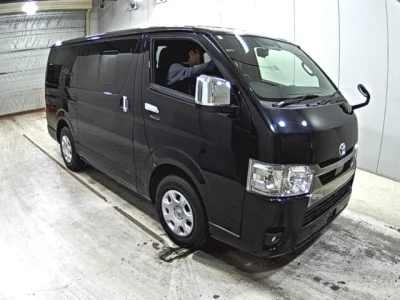 Toyota HiAce Van