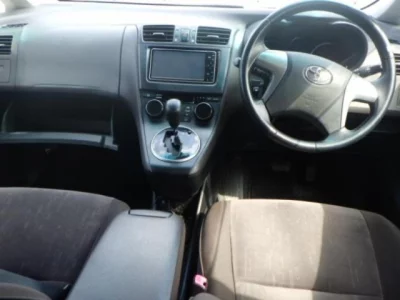 Toyota MARK X ZIO
