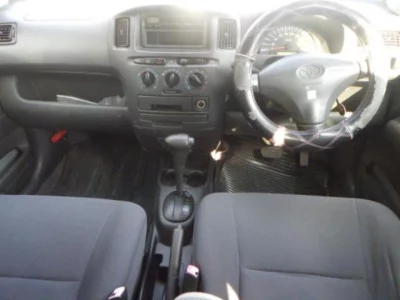 Toyota PROBOX  с аукциона в Японии