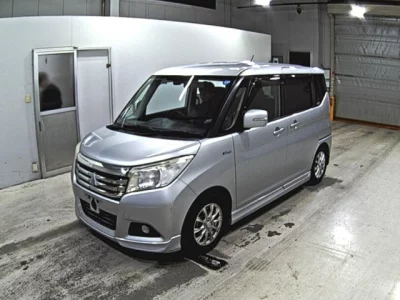 Mitsubishi DELICA D2