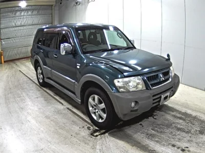 Mitsubishi PAJERO