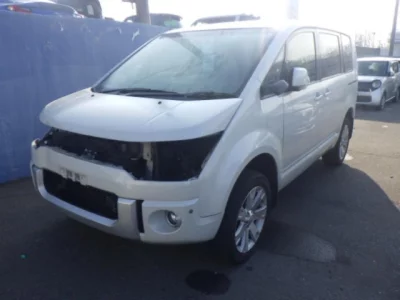 Mitsubishi DELICA D5