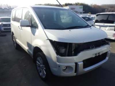 Mitsubishi DELICA D5