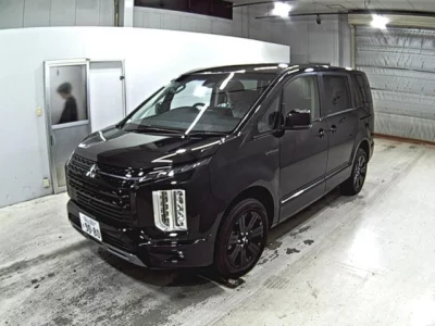 Mitsubishi DELICA D5