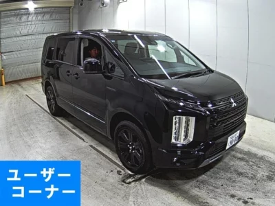 Mitsubishi DELICA D5