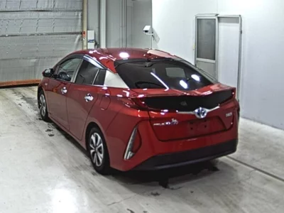 Toyota PRIUS PHV  с аукциона в Японии