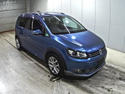 Volkswagen GOLF TOURAN  с аукциона в Японии