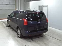Peugeot 5008 лот № 2294 оценка 3.5  с аукциона в Японии 1