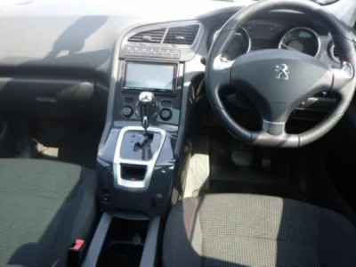 Peugeot 5008  с аукциона в Японии