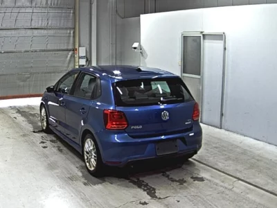 Volkswagen Polo  с аукциона в Японии