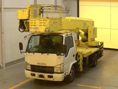 Isuzu Elf